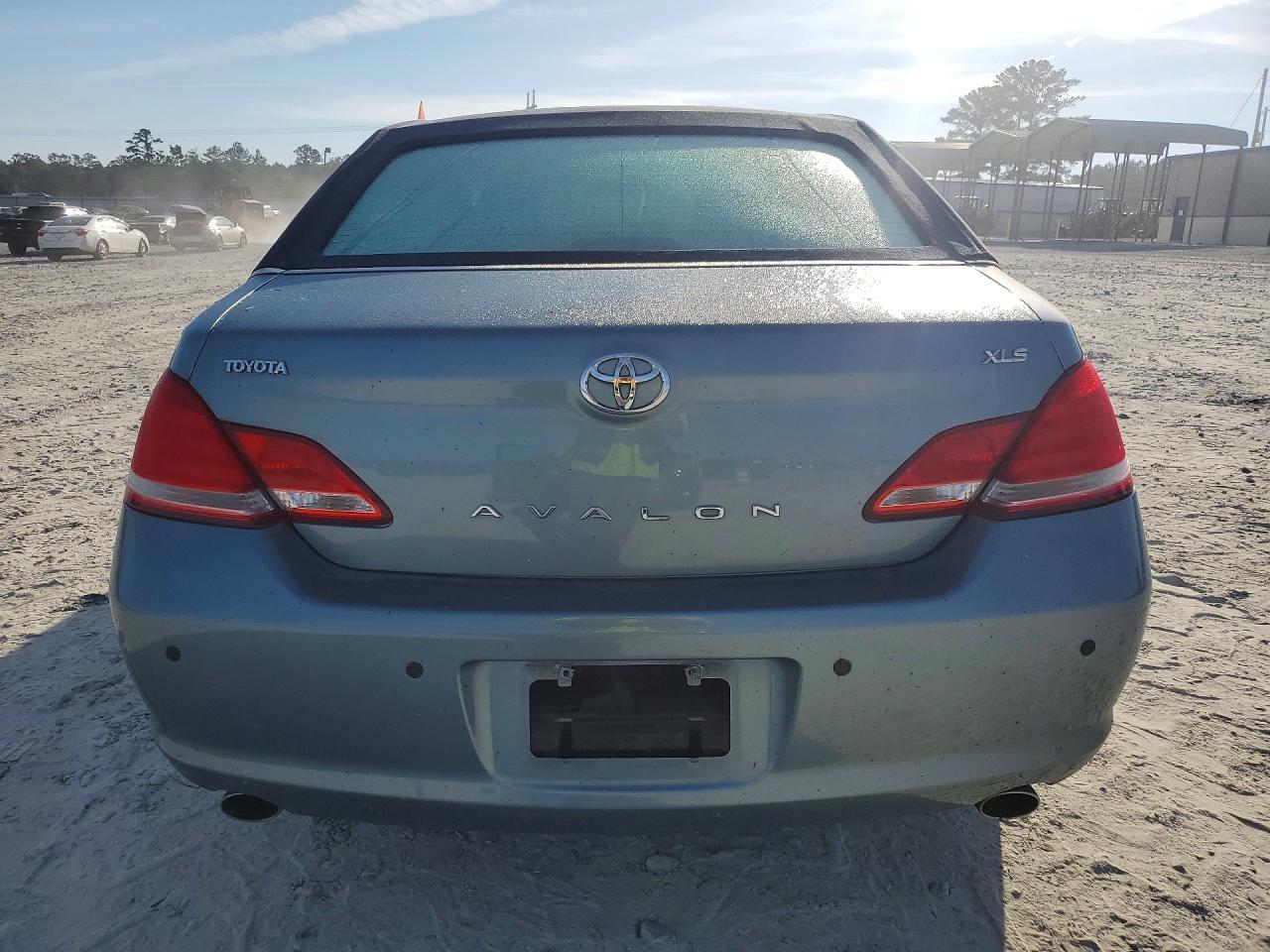 2007 Toyota Avalon Xls - Image 6