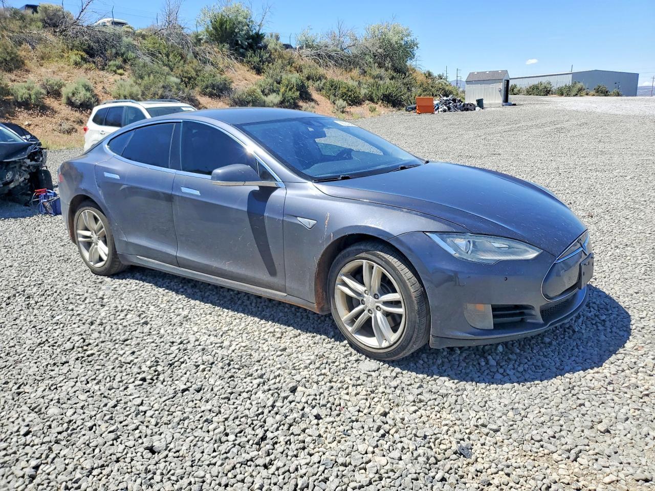 2015 Tesla Model S - Фото 4