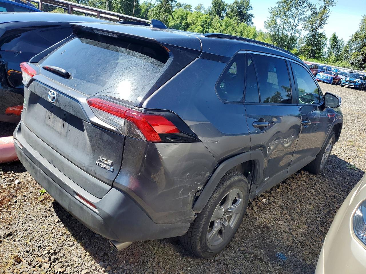 2022 Toyota Rav4 Xle - Фото 3