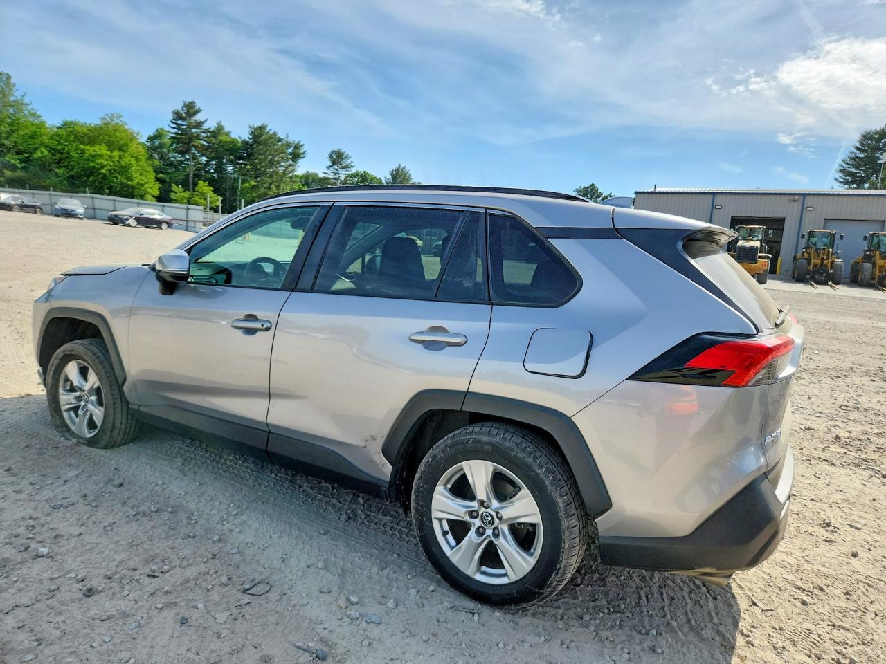 2020 Toyota Rav4 Xle - Image 2