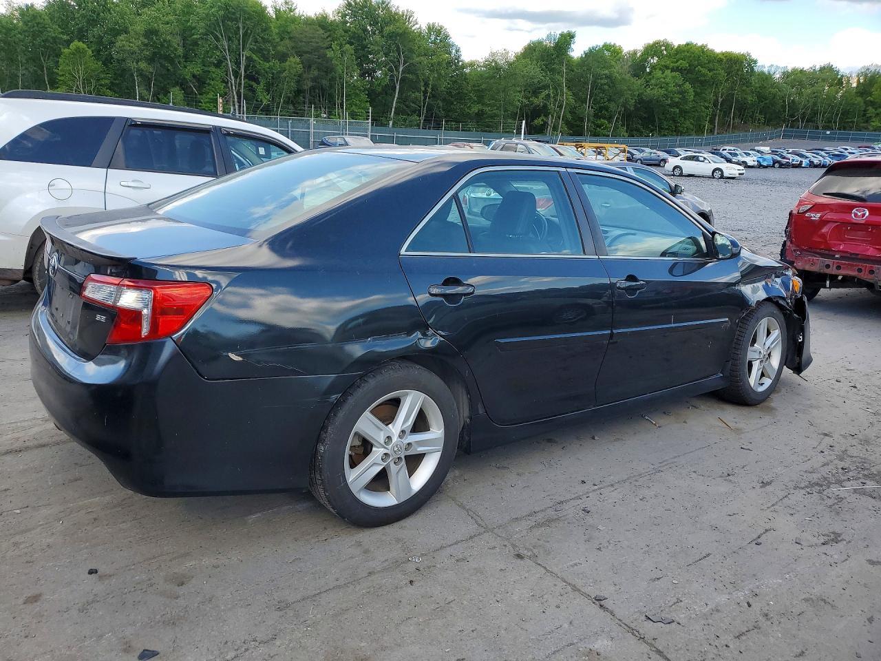 2014 Toyota Camry Se - Фото 3
