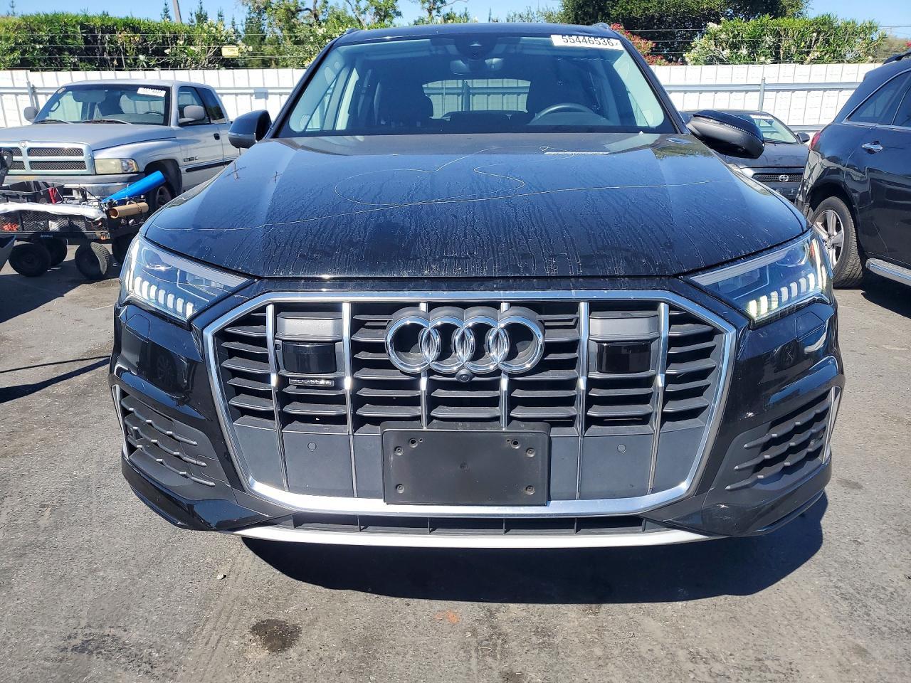 2024 Audi Q7 Premium Plus - Image 5