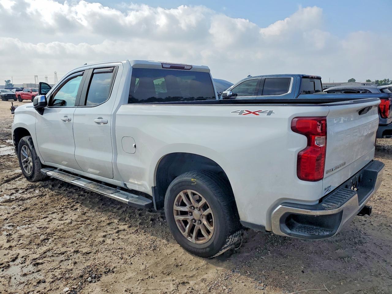 2019 Chevrolet Silverado K1500 Lt - Фото 2