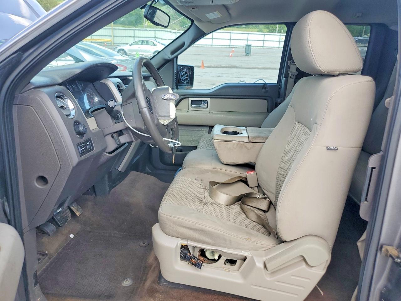 2010 Ford F150 Super Cab - Image 7