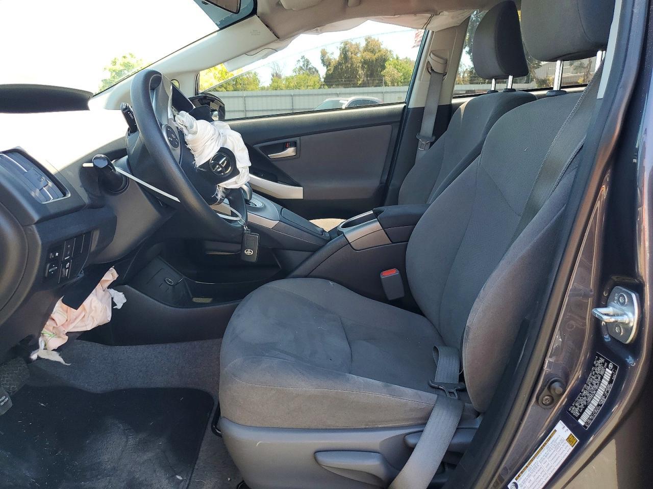2014 Toyota Prius Three - Фото 7
