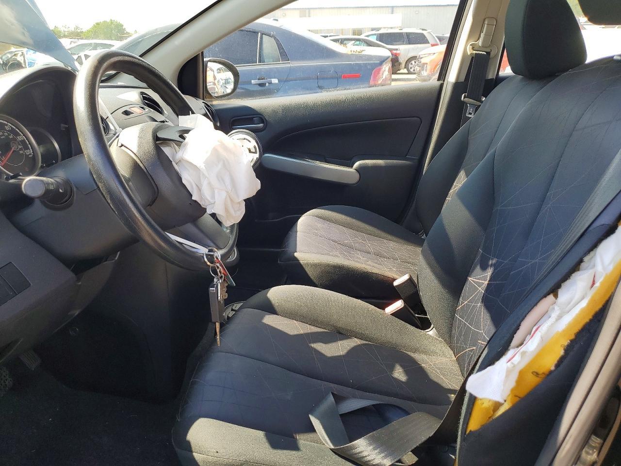 2013 Mazda Mazda2 - Фото 7