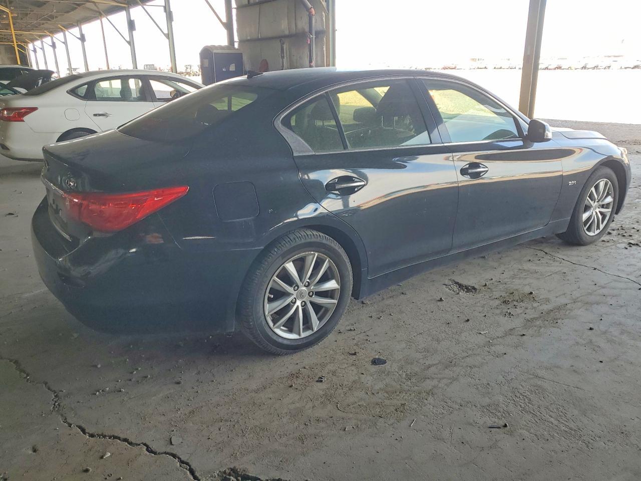 2016 Infiniti Q50 2.0T - Image 3