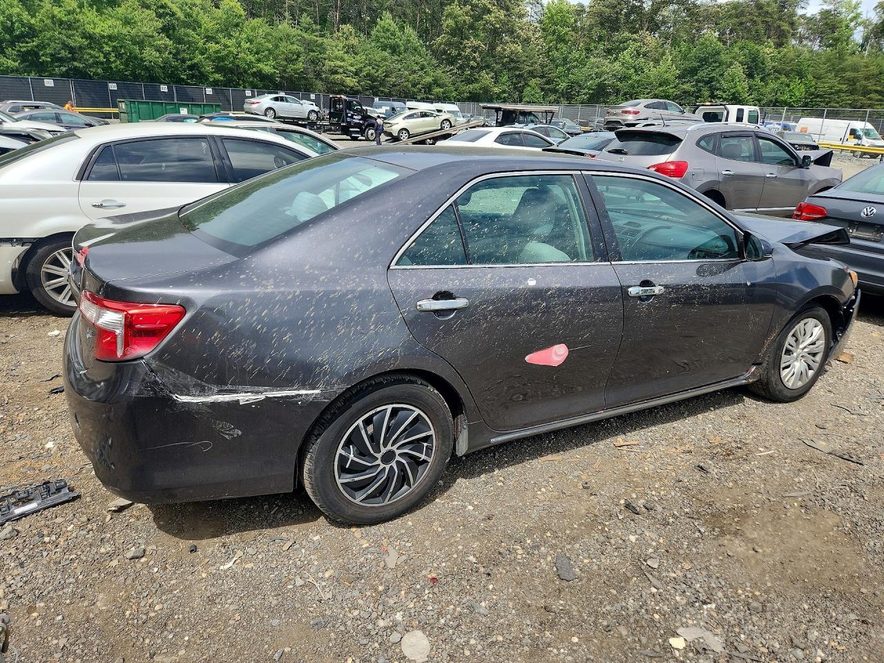 2012 Toyota Camry Le - Фото 3