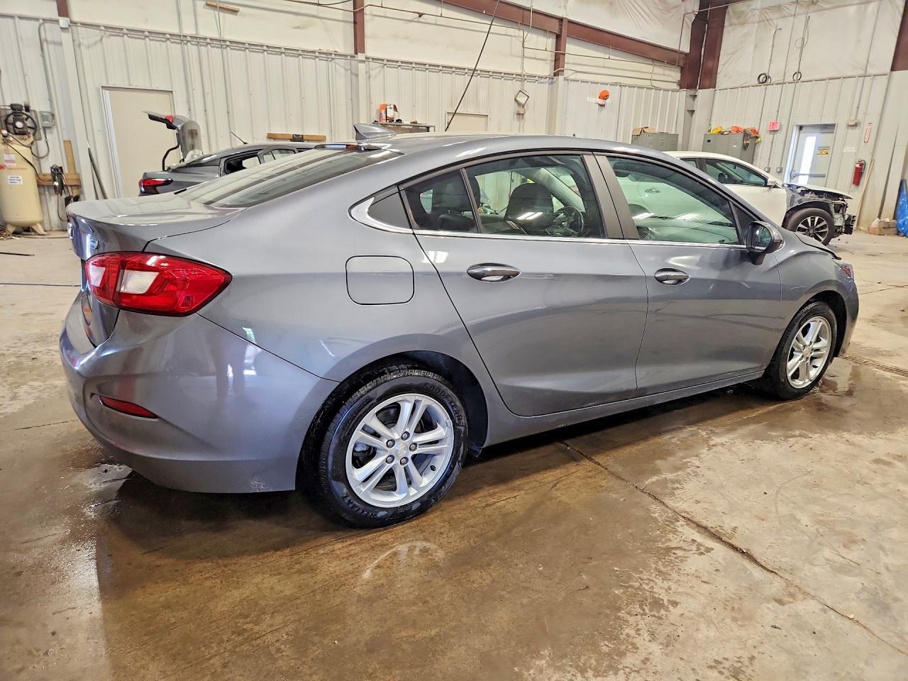 2018 Chevrolet Cruze Lt - Фото 3