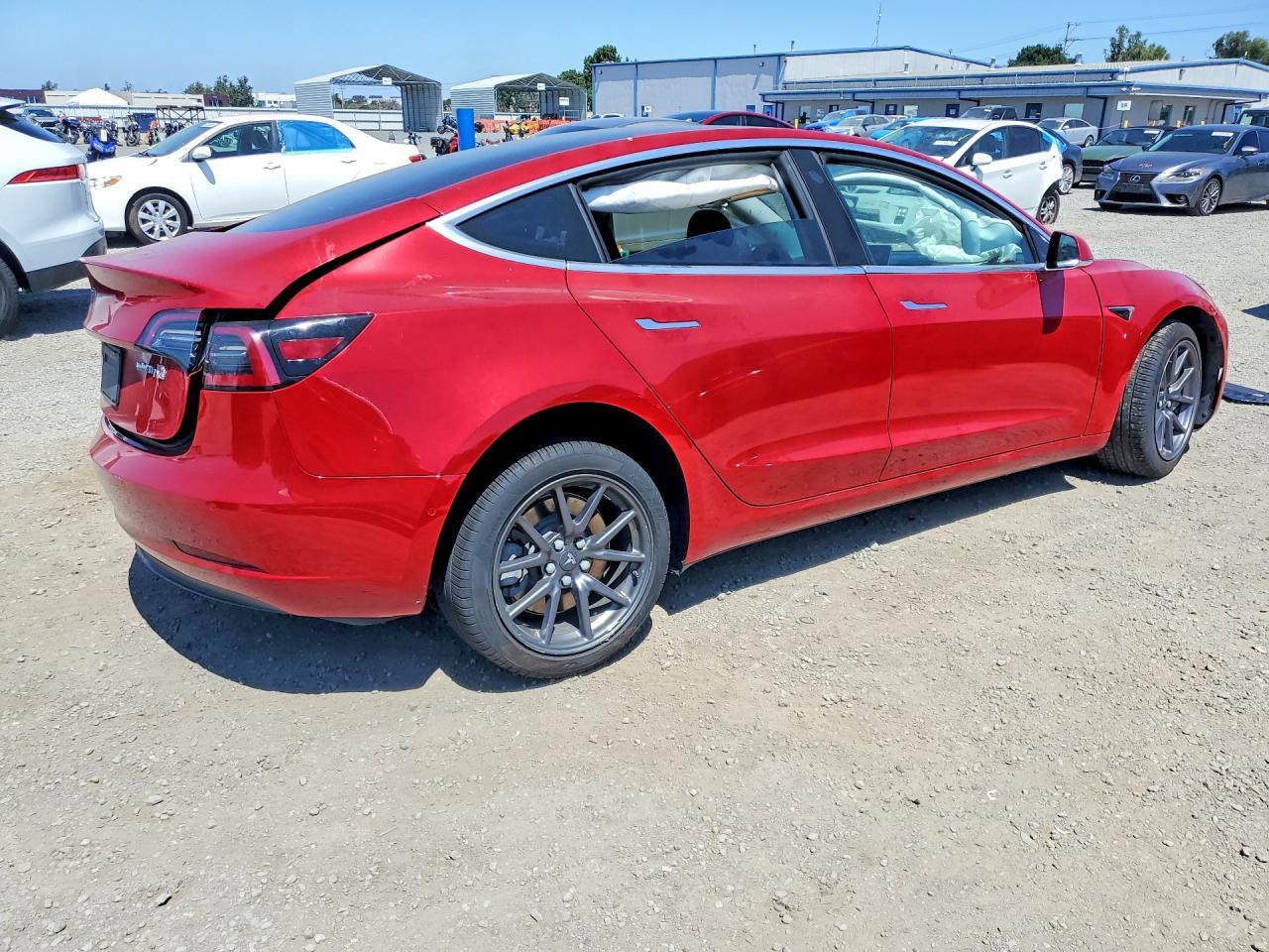 2019 Tesla Model 3 - Фото 3