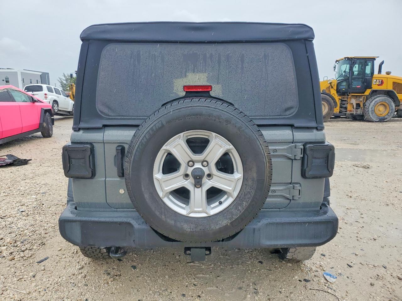 2018 Jeep Wrangler Unlimited Sport - Image 6