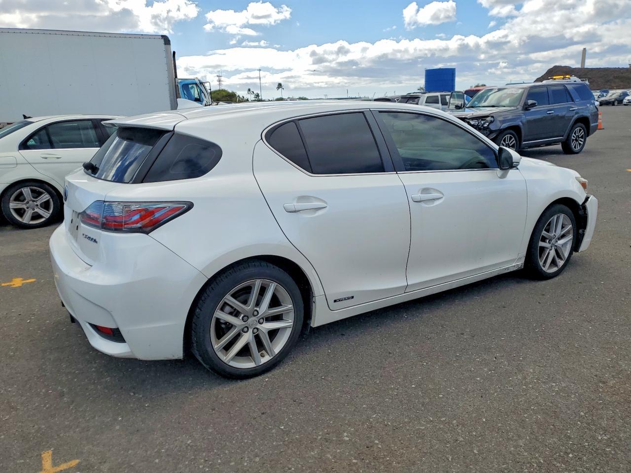 2016 Lexus Ct 200 - Фото 3