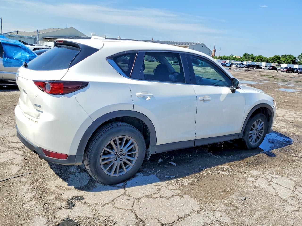 2019 Mazda Cx-5 Touring - Image 3