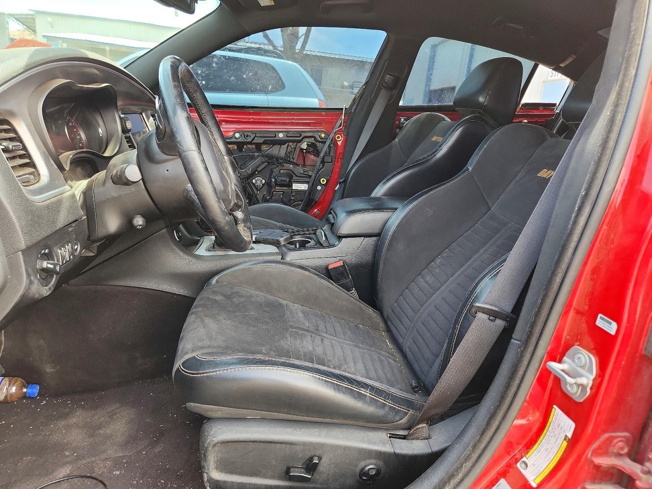 2017 Dodge Charger R - Image 7
