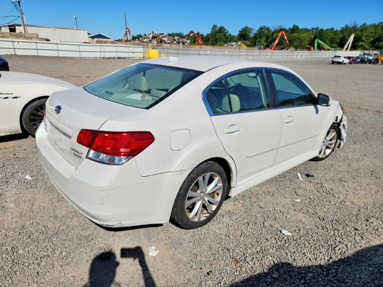 2014 Subaru Legacy 2.5I Limited - Фото 3