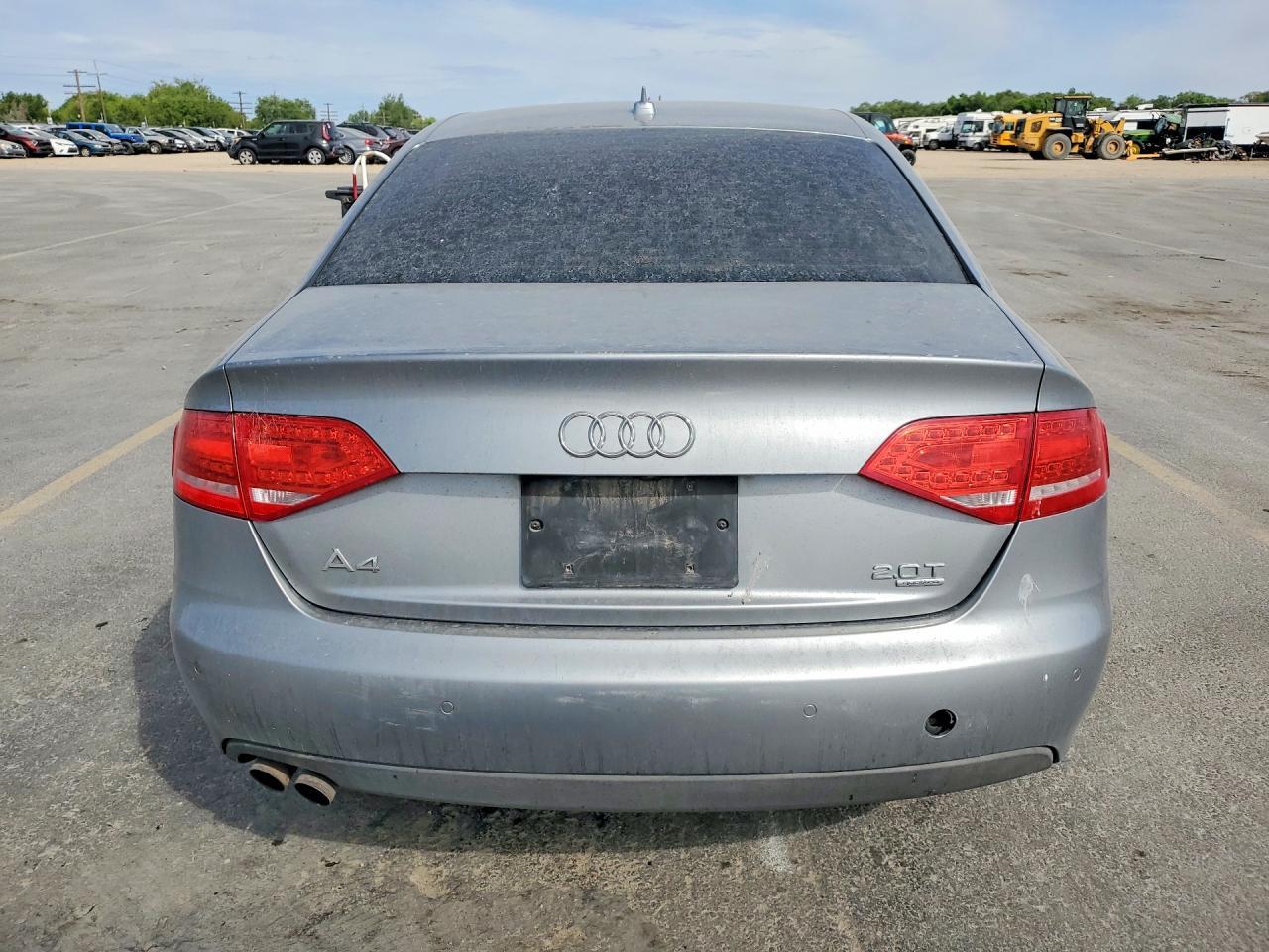 2010 Audi A4 Premium Plus - Image 6