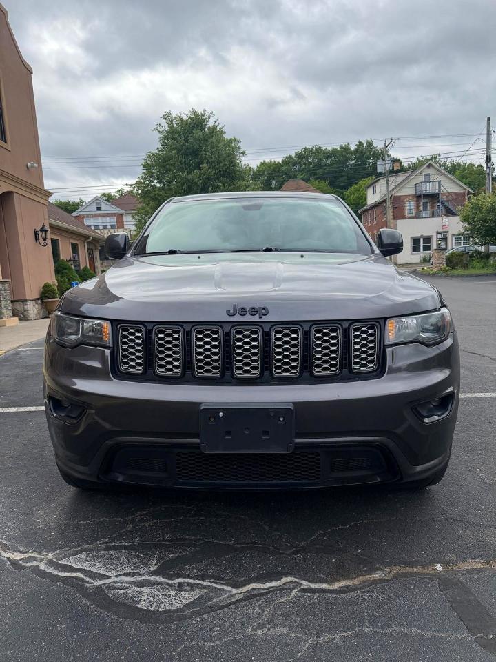 2018 Jeep Grand Cherokee Laredo - Image 5