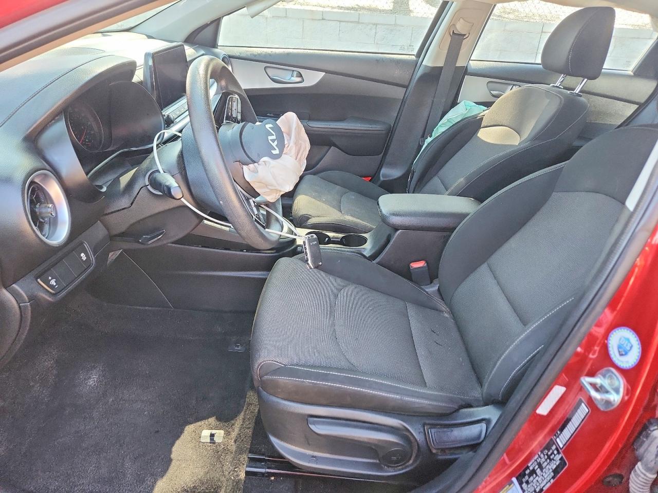 2023 Kia Forte Lxs - Image 7