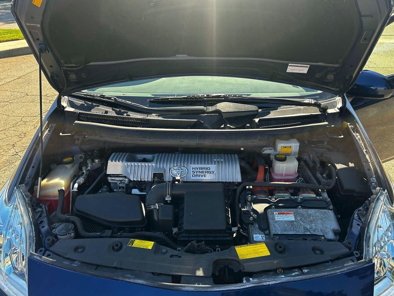 2011 Toyota Prius Two - Фото 7