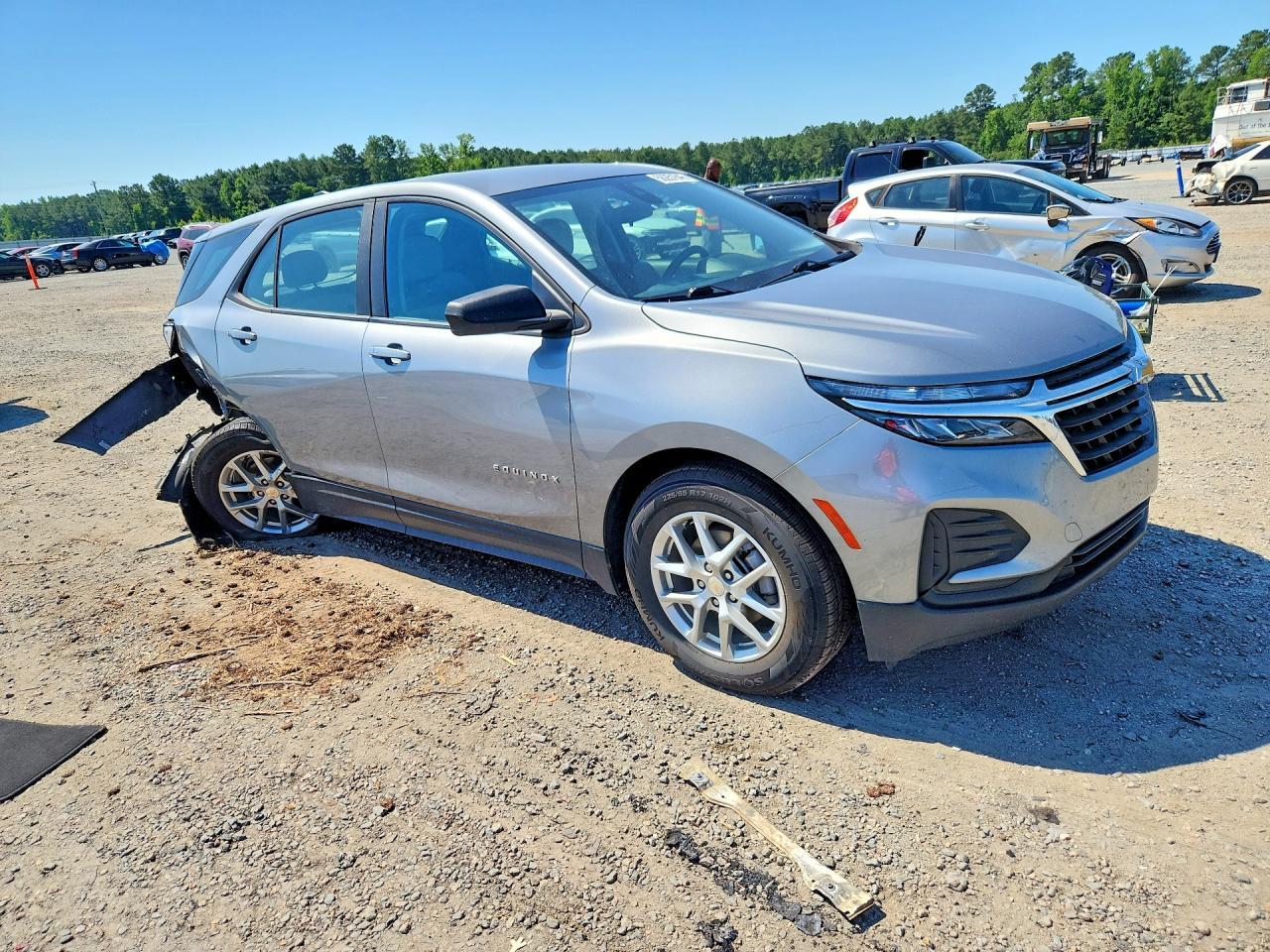 2024 Chevrolet Equinox Ls - Фото 4