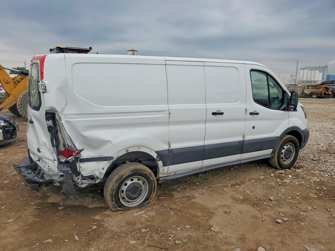 2016 Ford Transit T-250 Delivery Van - Фото 3