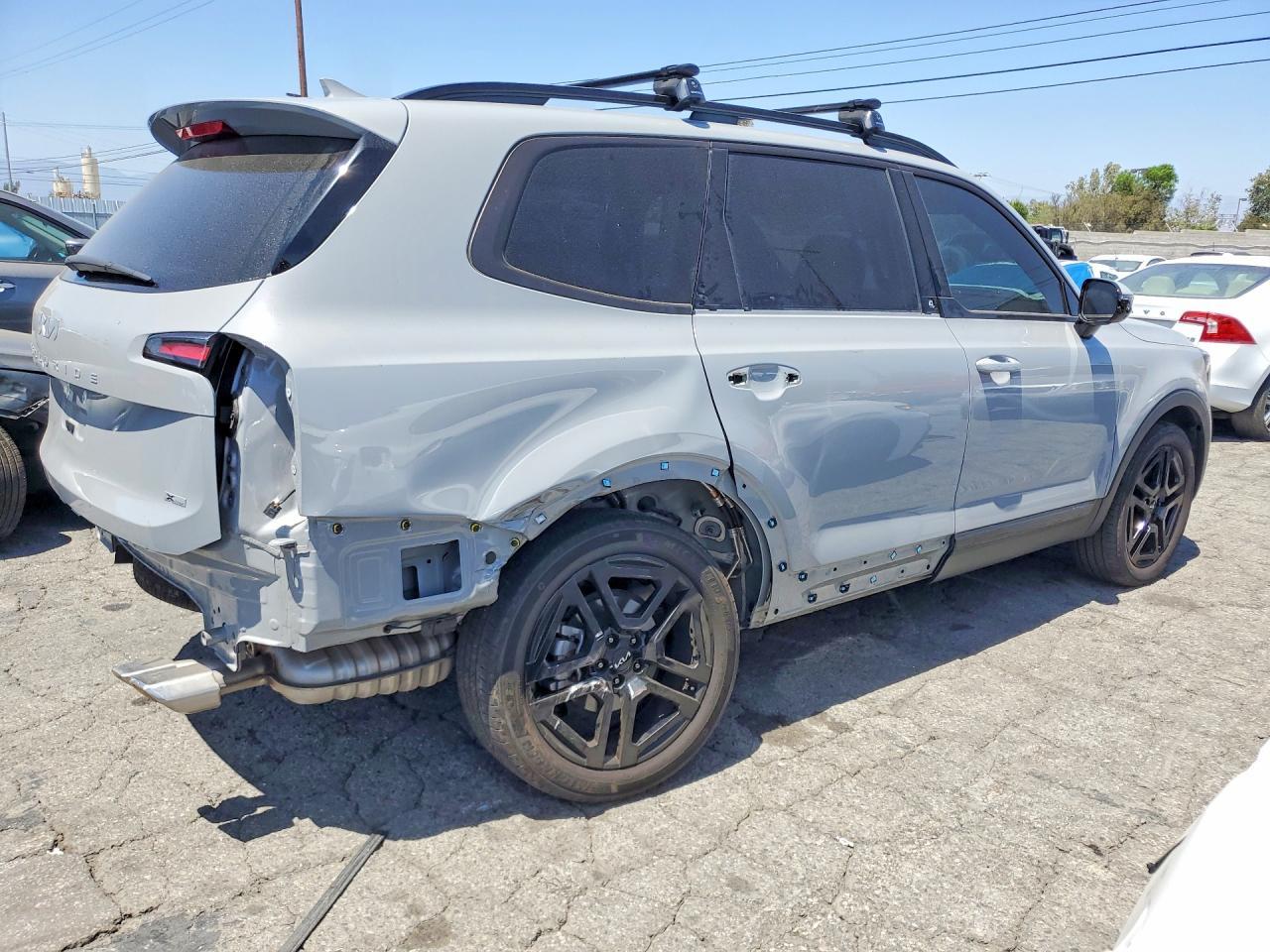 2024 Kia Telluride Sx X-Line - Image 3