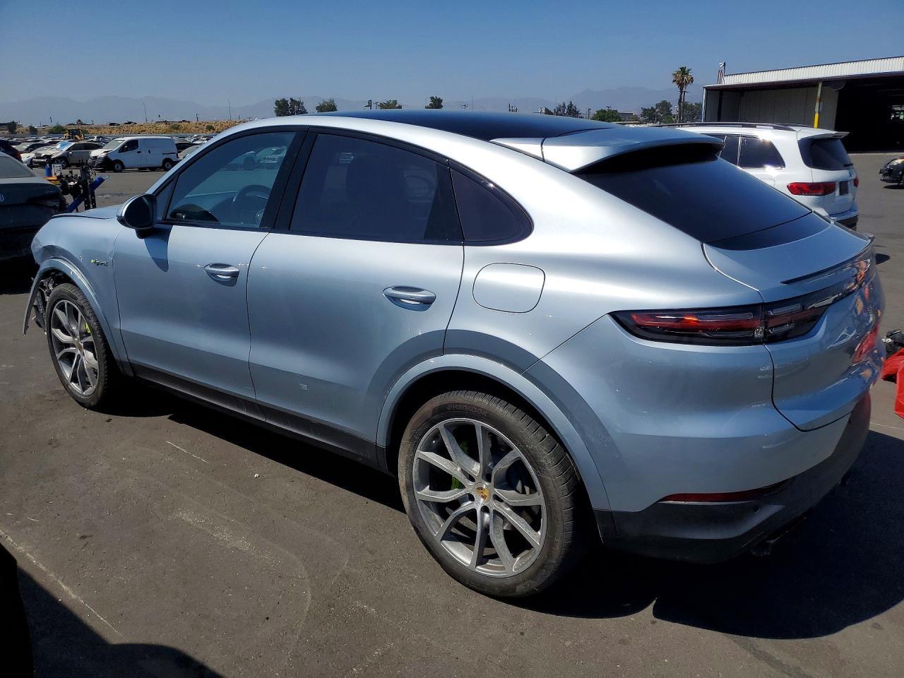 2022 Porsche Cayenne E Hybrid Coupe - Фото 2
