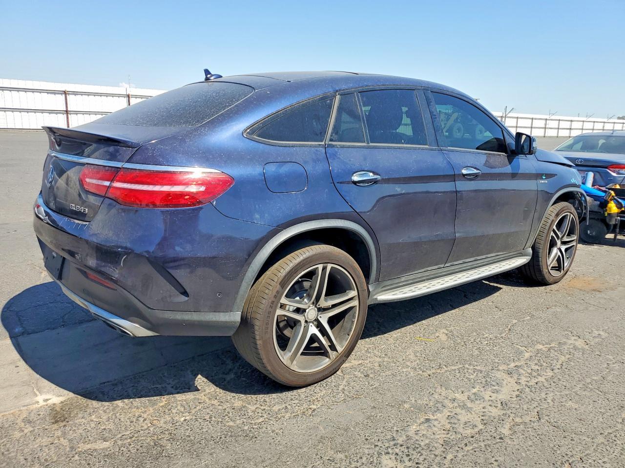 2016 Mercedes-Benz Gle Coupe 450 4Matic - Image 3