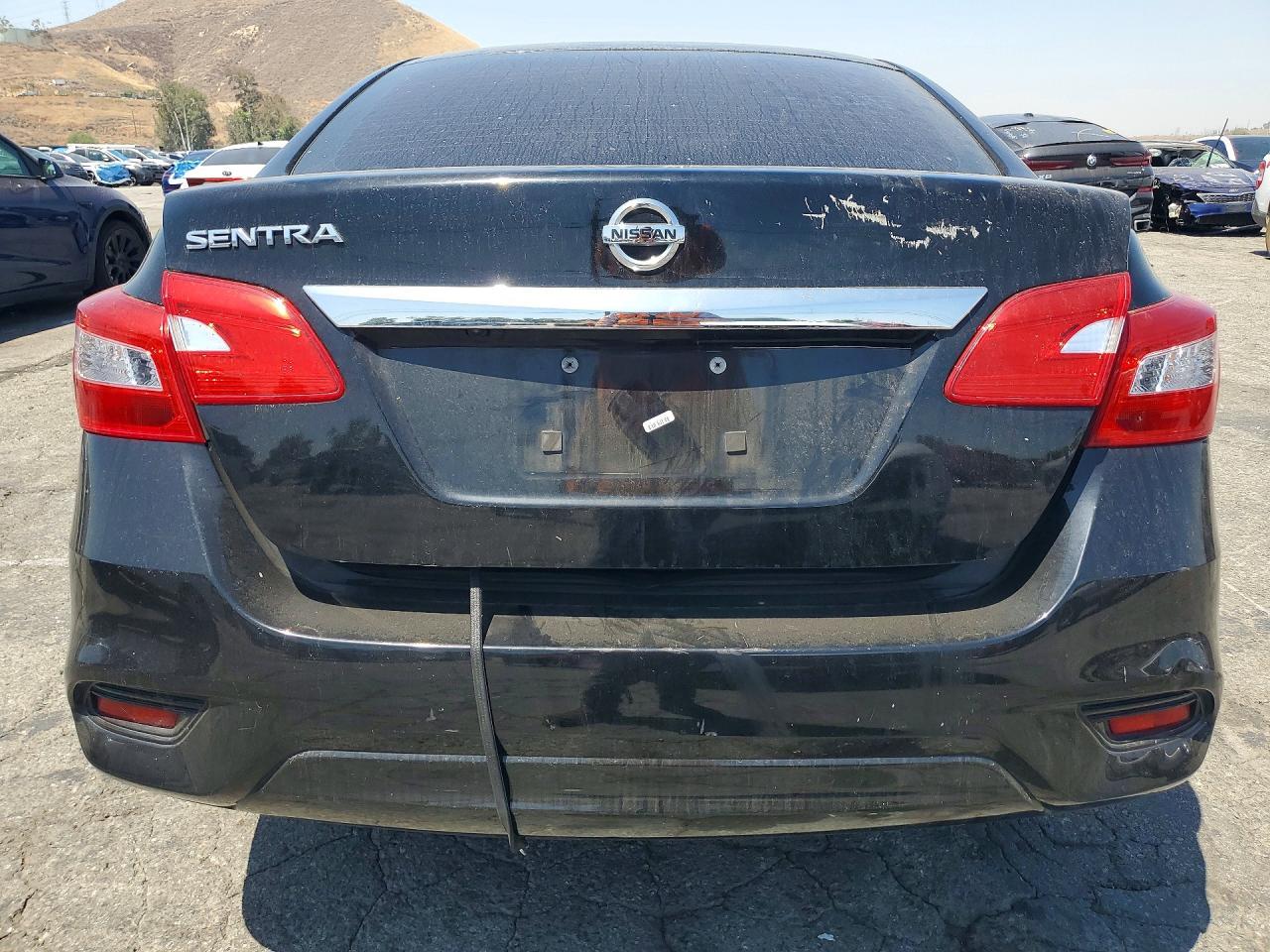 2019 Nissan Sentra S - Фото 6