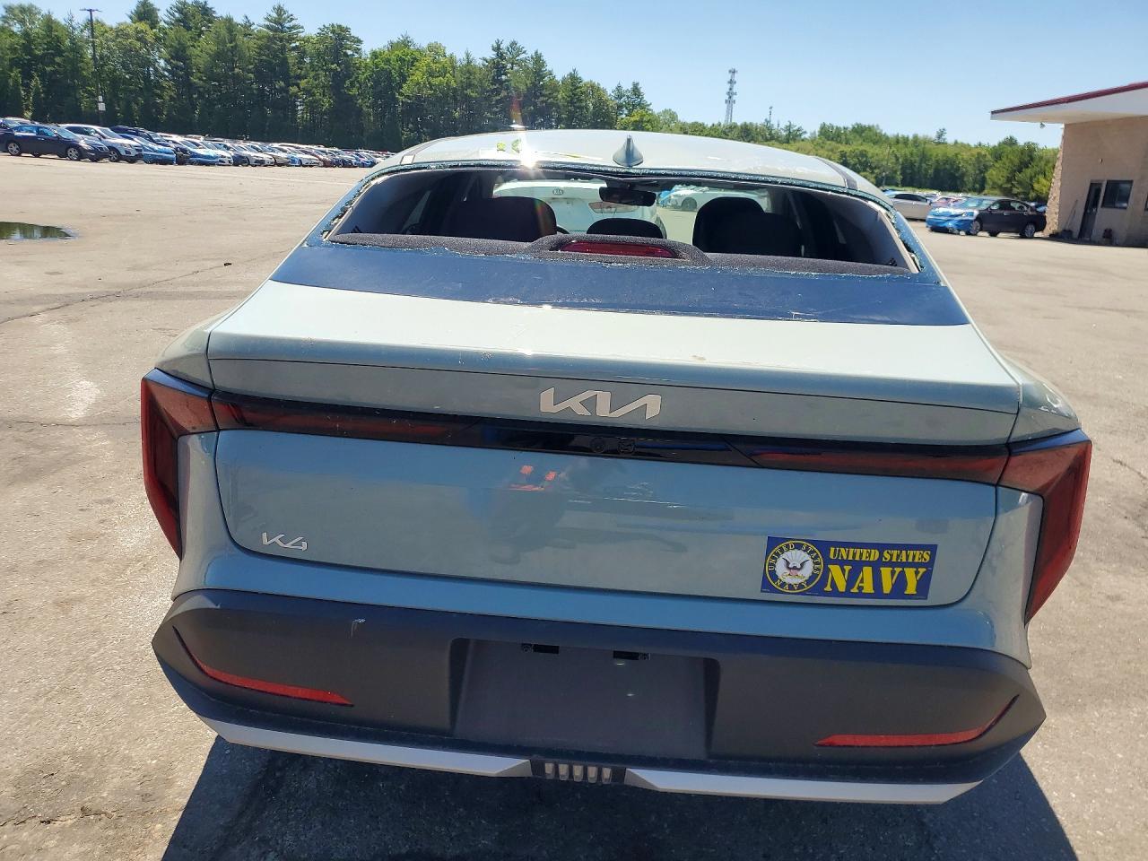2026 Kia K4 Lxs - Image 6