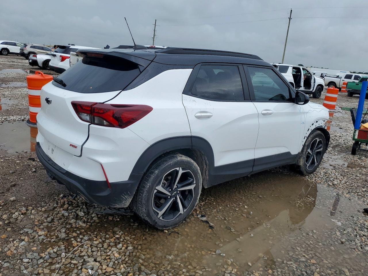 2023 Chevrolet Trailblazer Rs - Image 3