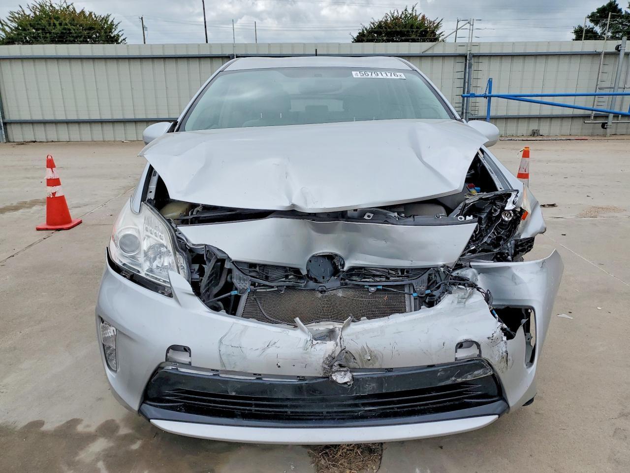 2012 Toyota Prius Three - Фото 5
