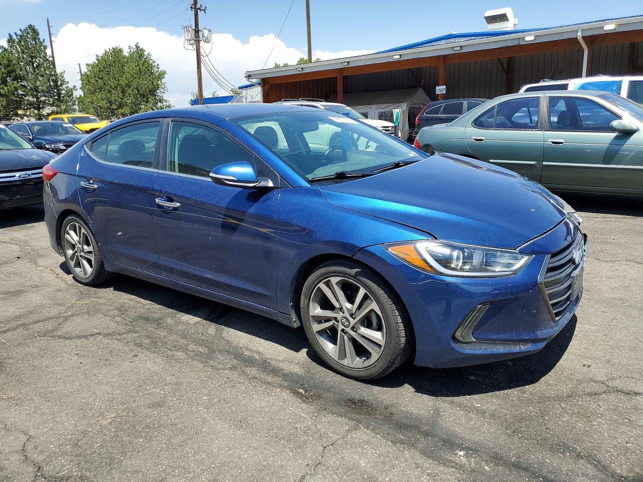 2017 Hyundai Elantra Limited - Image 4