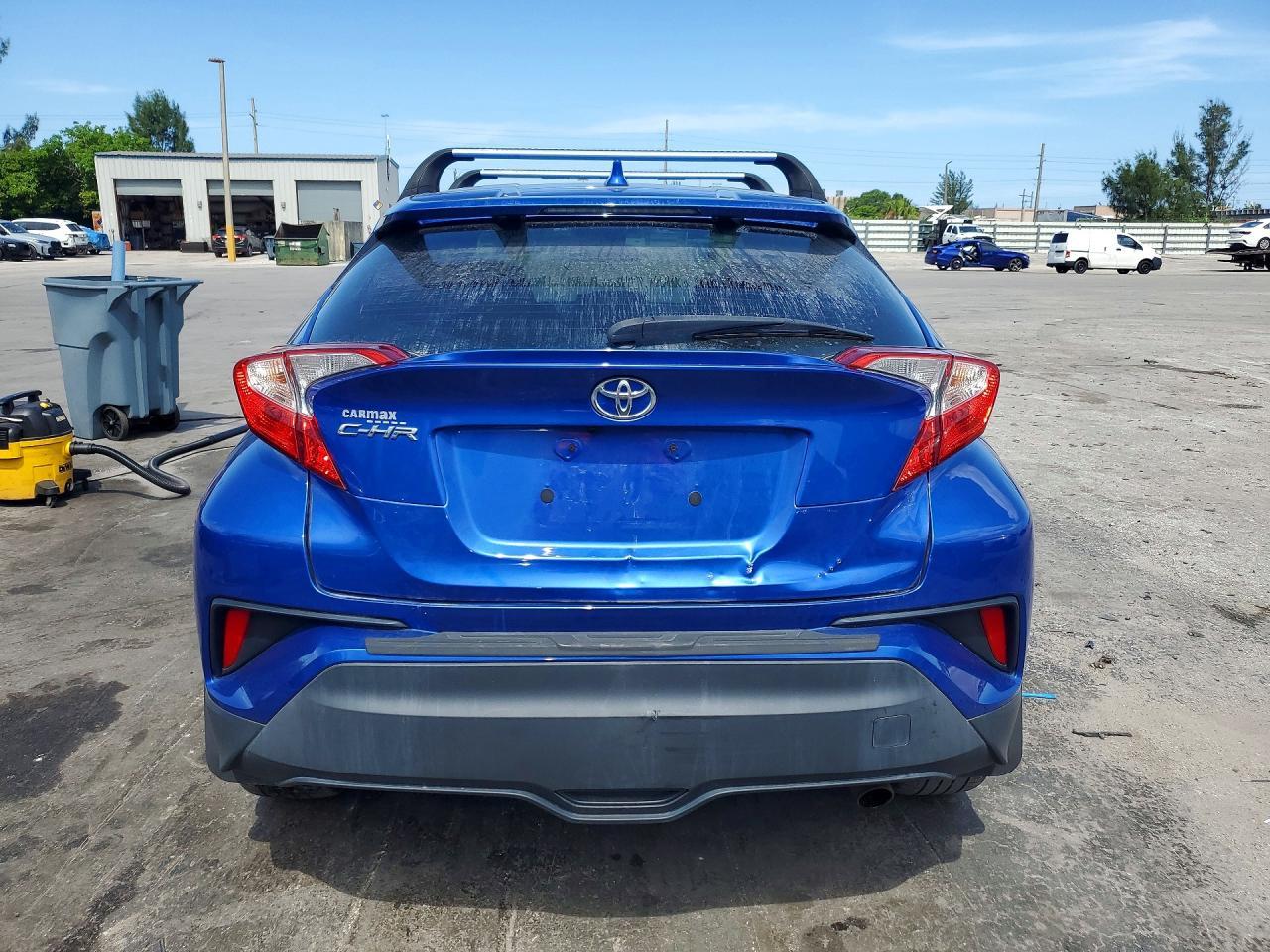 2022 Toyota C-Hr Xle - Фото 6