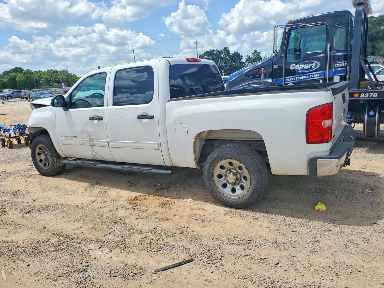 2011 Chevrolet Silverado C1500 Ls - Image 2