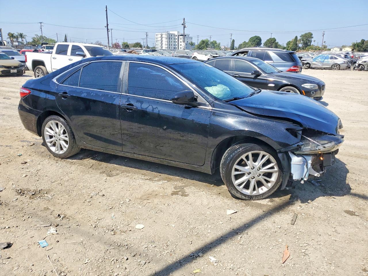 2016 Toyota Camry Le - Фото 4