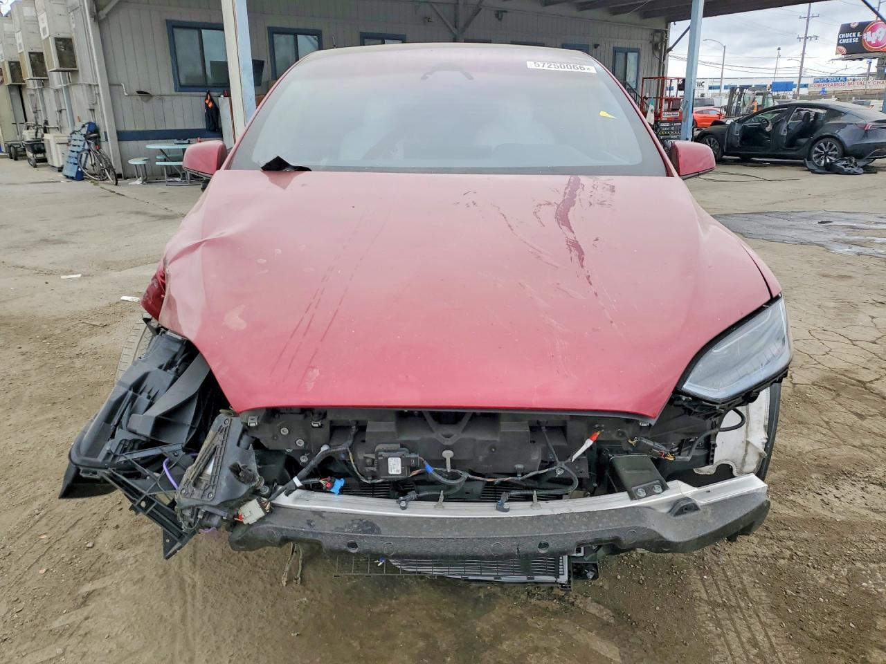 2024 Tesla Model X - Image 5