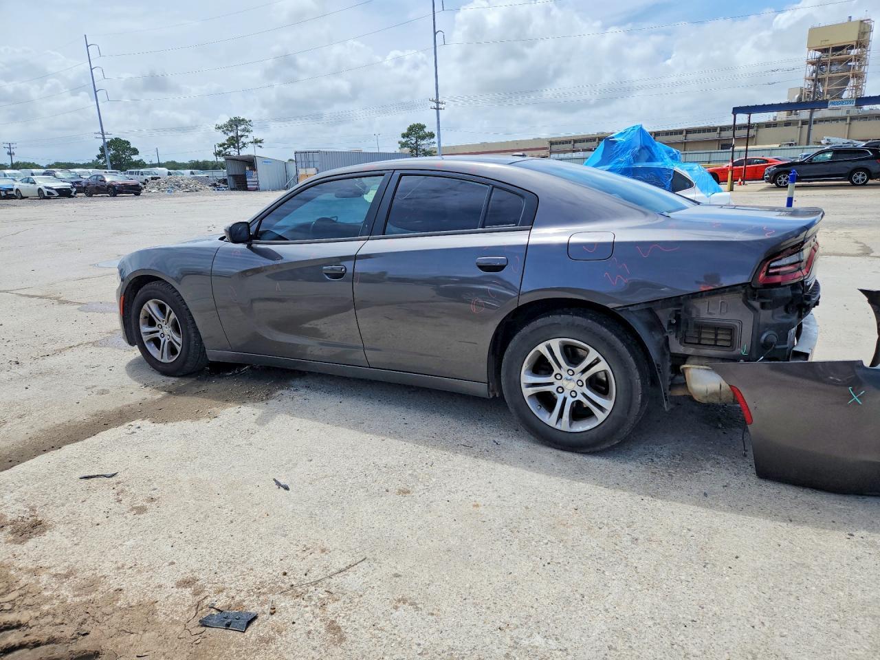 2019 Dodge Charger Sxt - Image 2