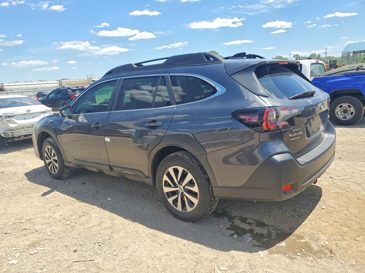 2024 Subaru Outback Premium - Image 2
