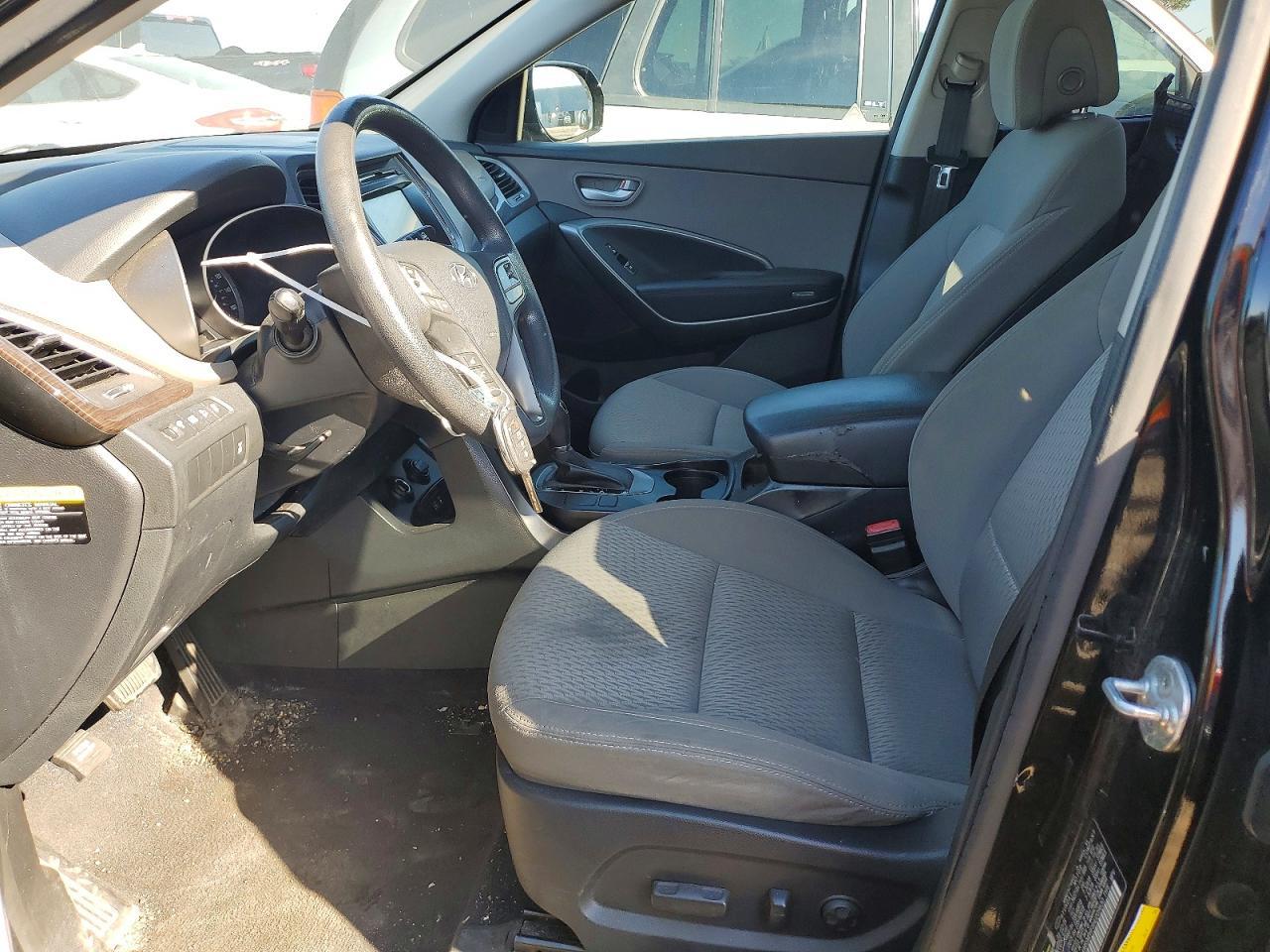 2017 Hyundai Santa Fe Se - Фото 7
