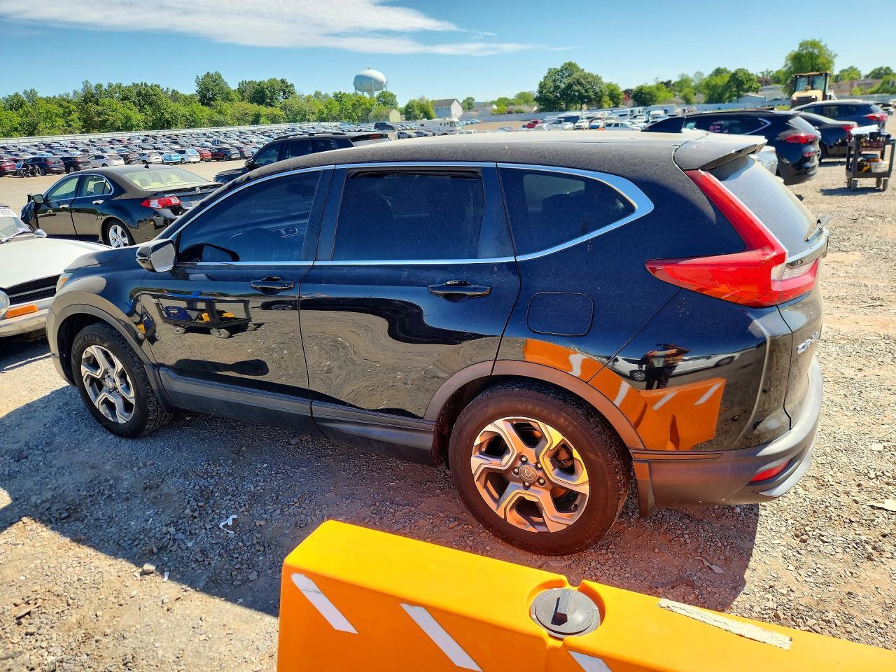 2017 Honda Cr-V Ex - Image 2