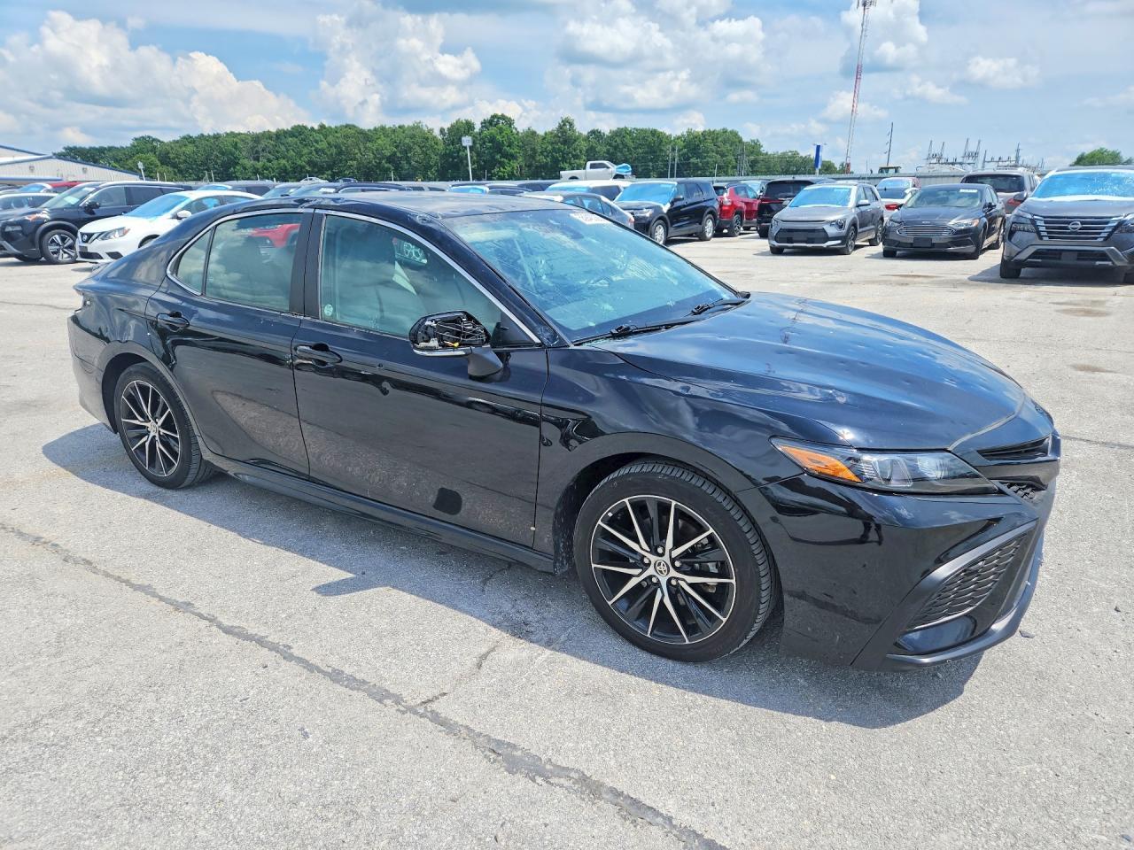 2023 Toyota Camry Hybrid Se - Фото 4