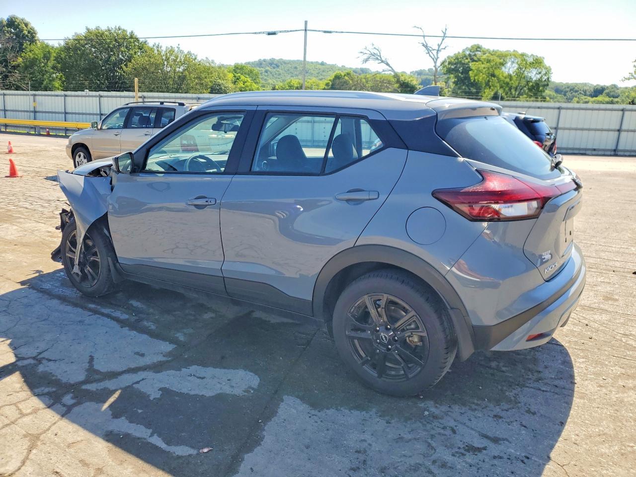 2023 Nissan Kicks Sv - Фото 2
