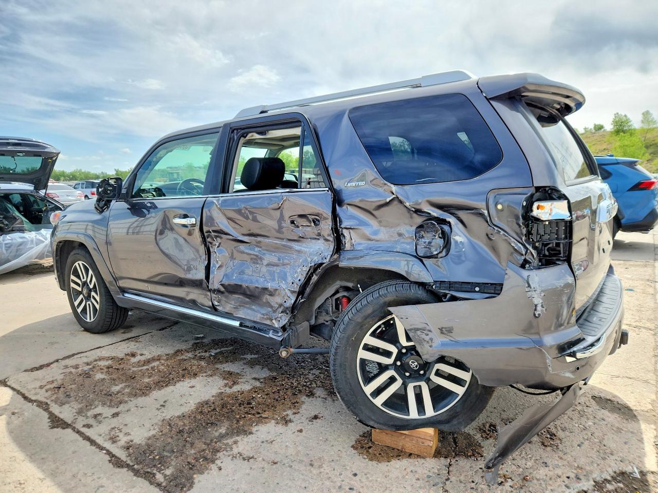 2016 Toyota 4Runner Limited - Image 2
