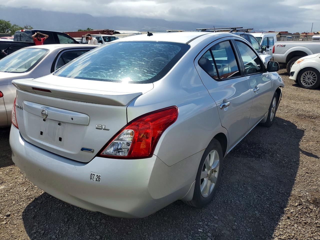 2013 Nissan Versa 1.6 S - Image 3