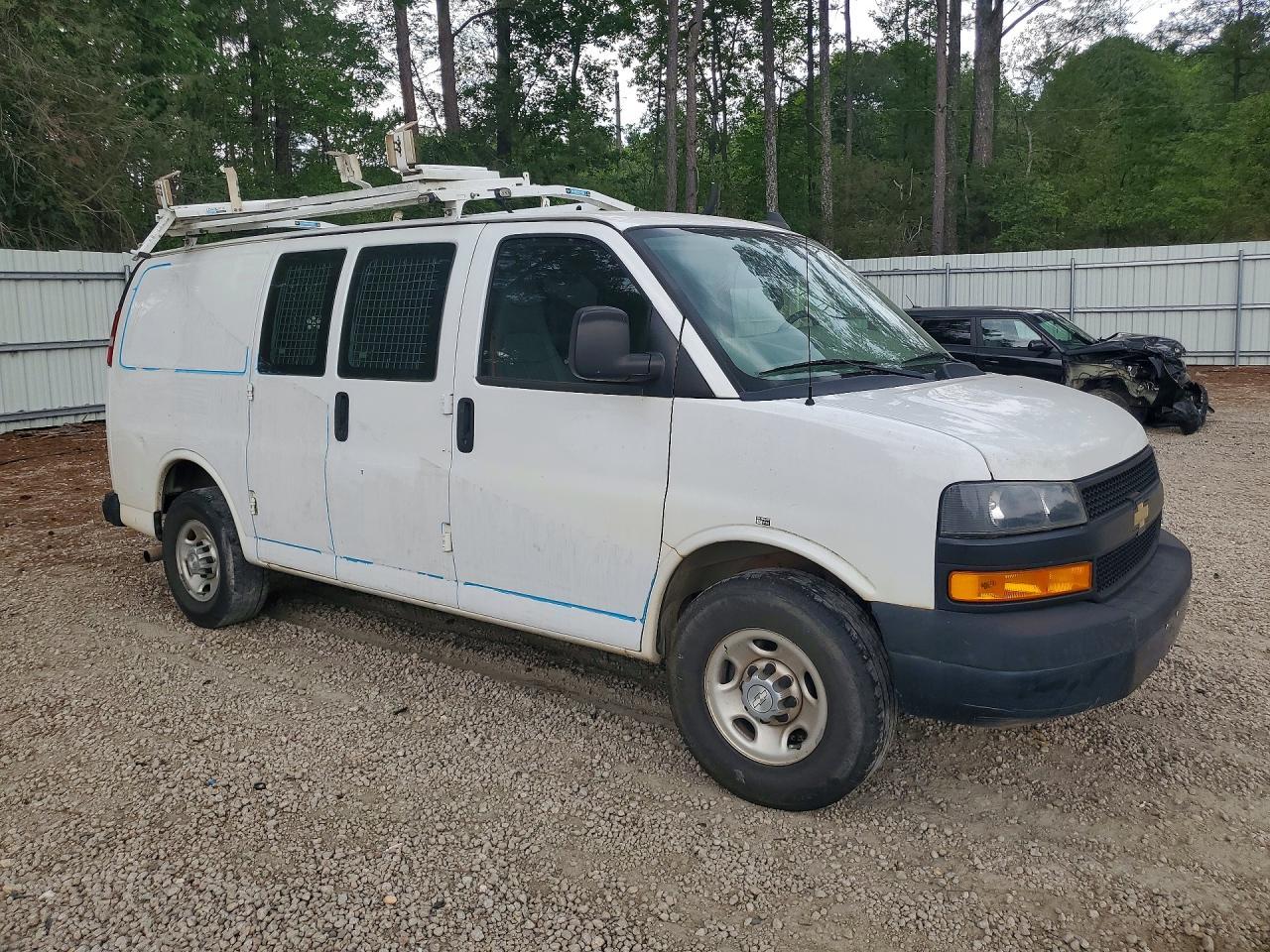 2018 Chevrolet Express G2500 - Фото 4