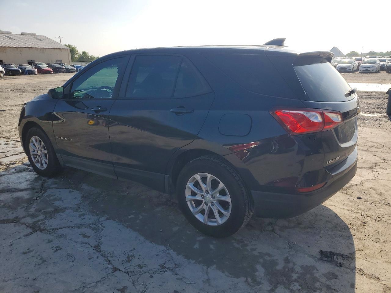 2020 Chevrolet Equinox Ls - Image 2