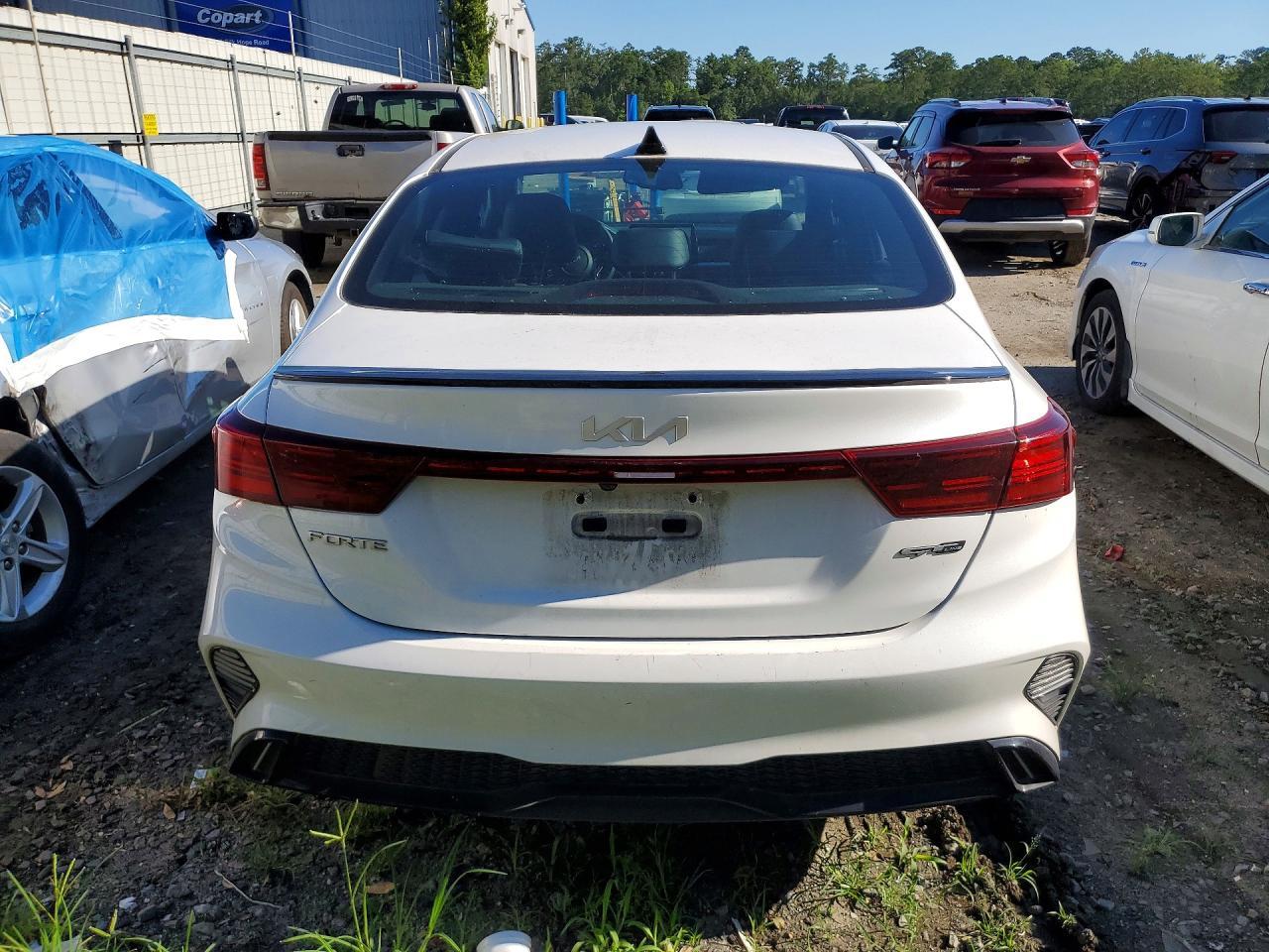 2023 Kia Forte Gt Line - Фото 6