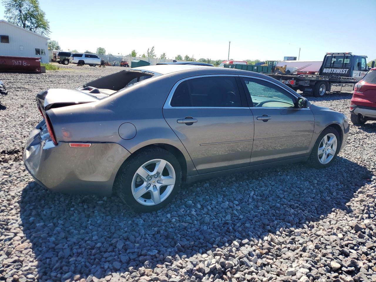 2011 Chevrolet Malibu Ls - Фото 3
