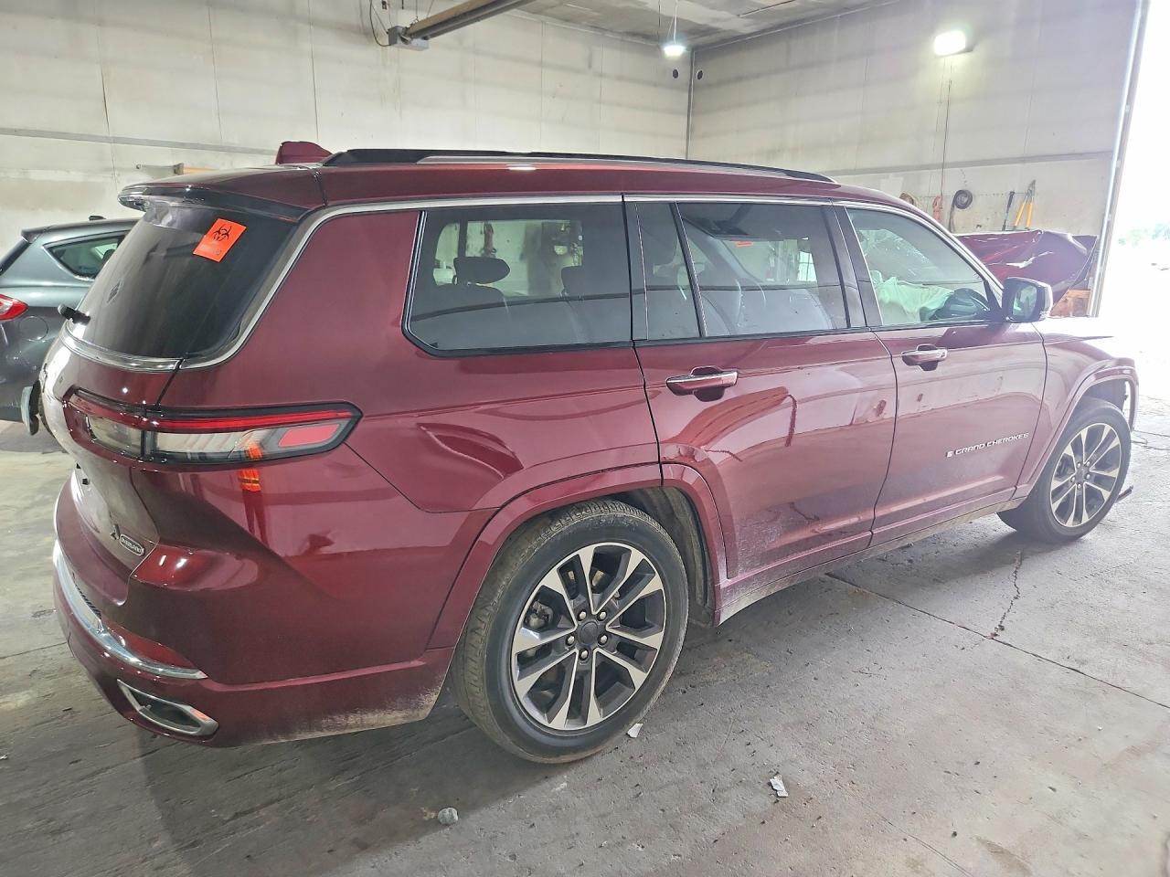 2023 Jeep Grand Cherokee L Overland - Фото 3